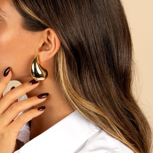 Jumbo Teardrop Stud Earring - Picture 3 of 4